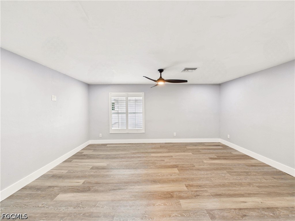 2 Bed Waterfront Home for Sale in River Park, photo 18