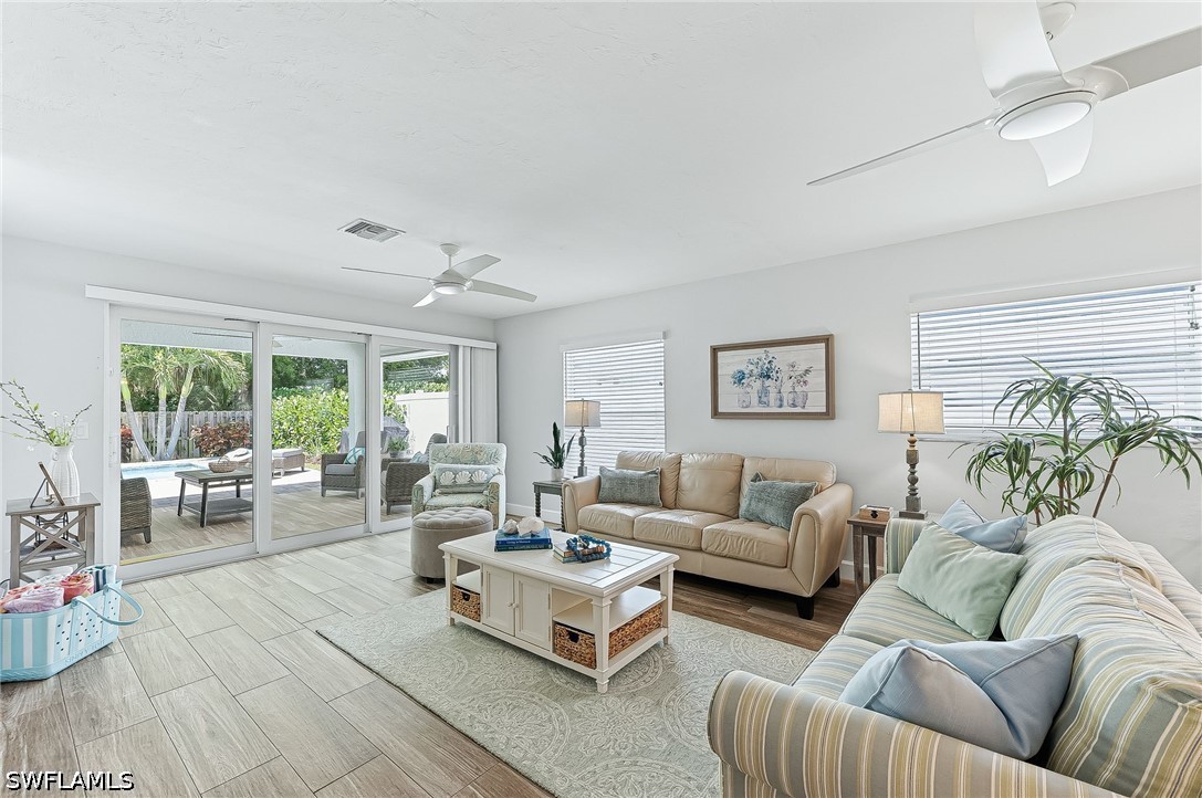 3 Bed Pool Home for Sale in Naples Park, photo 18