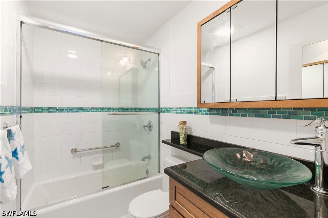 2 Bed Waterfront Home for Sale in Naples, photo 18