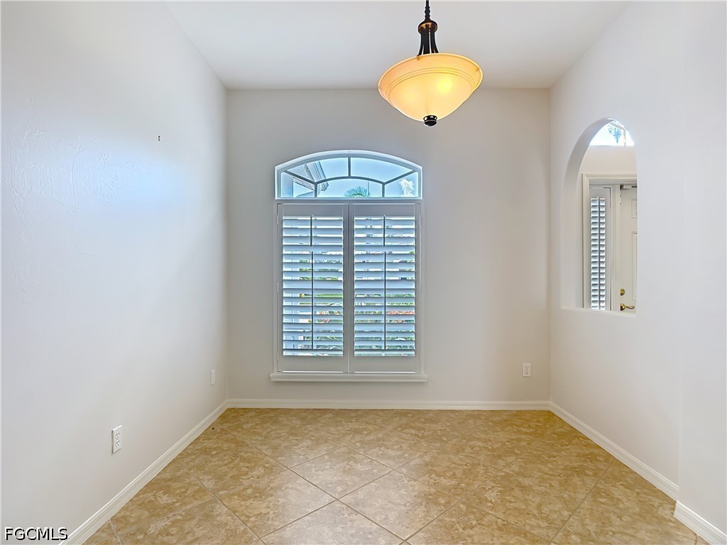 4 Bed Pool Home for Sale in Colonial Shores, photo 18