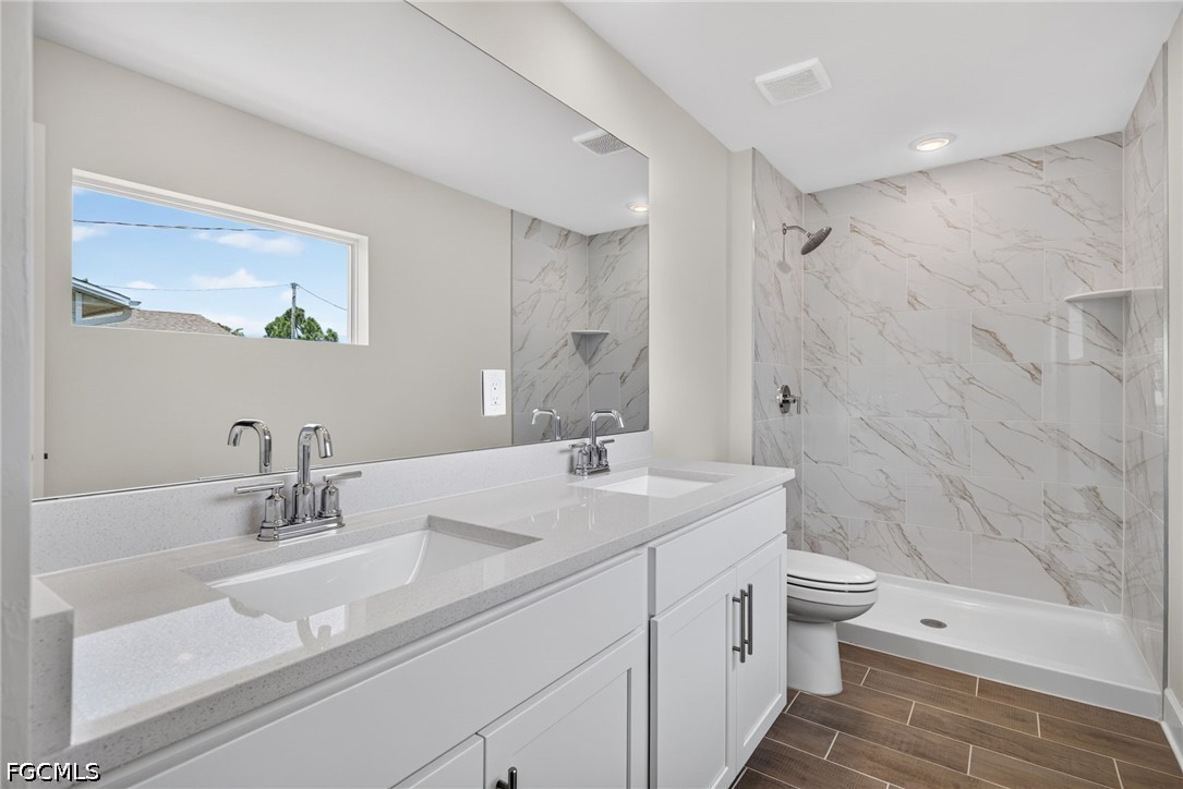 4 Bed SingleFamilyResidence for Sale in Cape Coral, photo 18