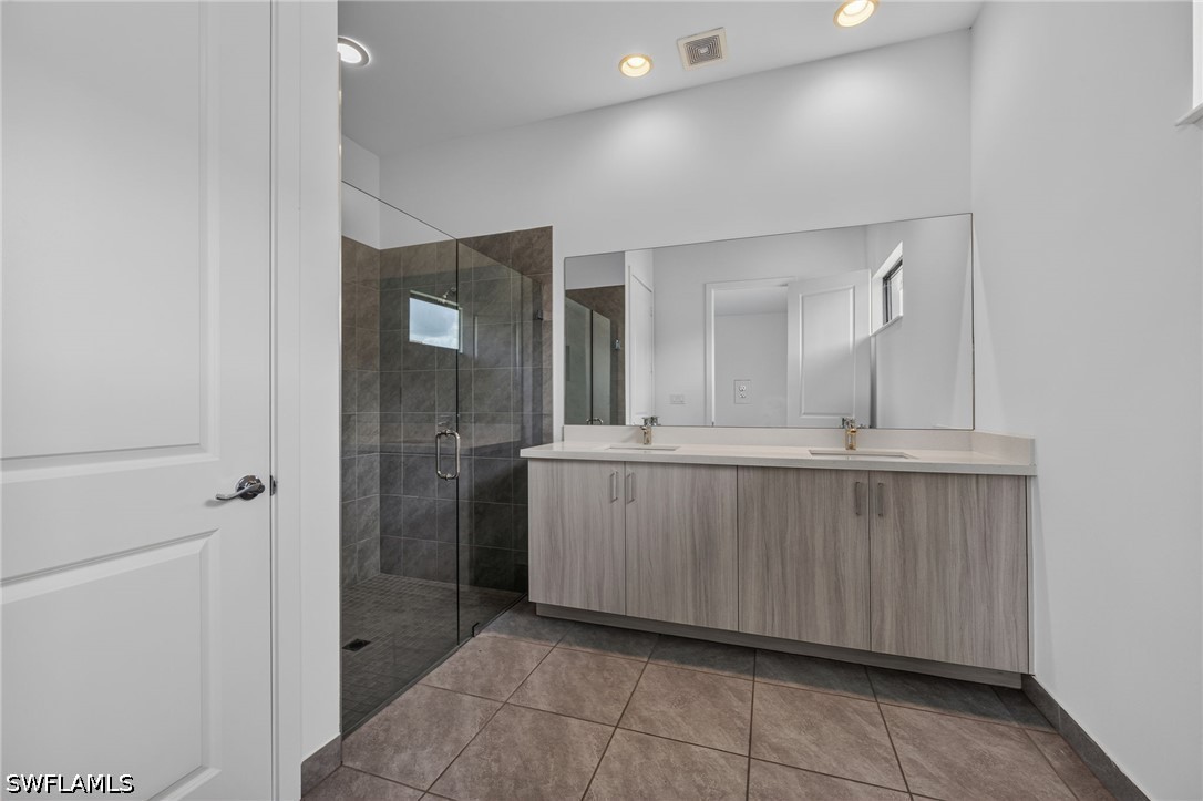 4 Bed Waterfront Home for Sale in Maple Ridge, photo 18