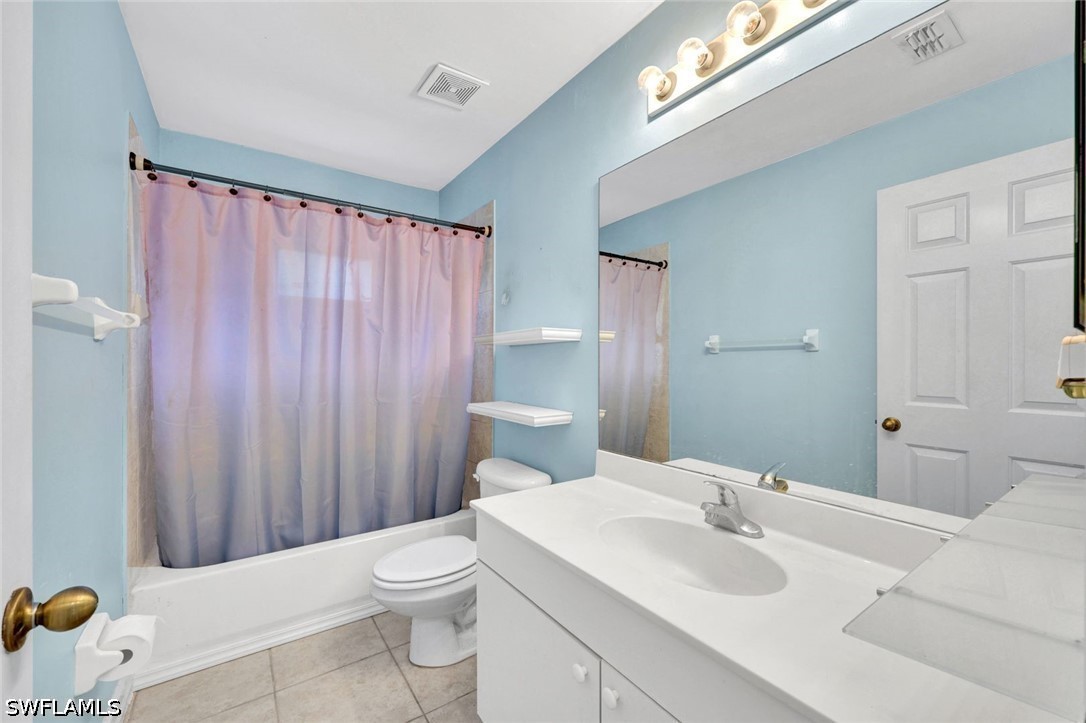 3 Bed SingleFamilyResidence for Sale in Naples, photo 18