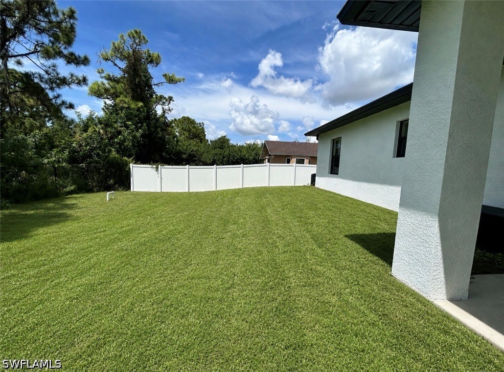 3 Bed Waterfront Home for Sale in Lehigh Acres, photo 18