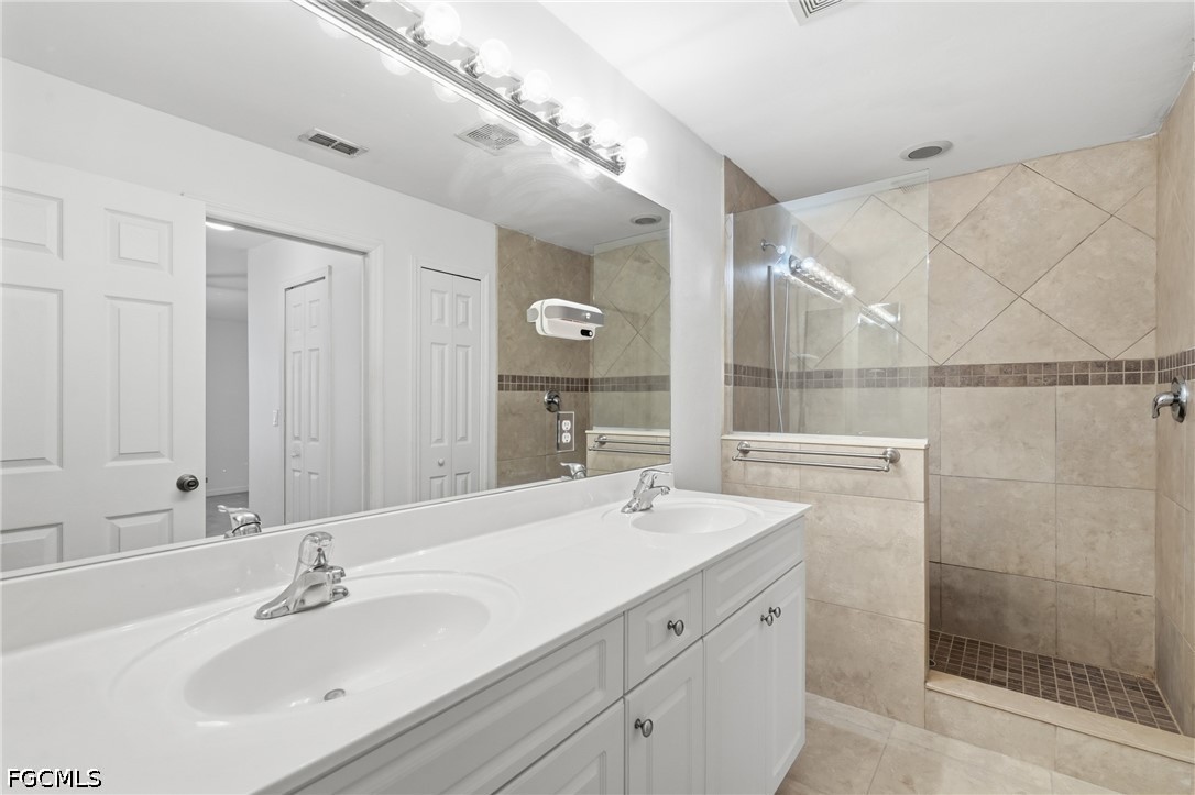 3 Bed SingleFamilyResidence for Sale in Cape Coral, photo 18