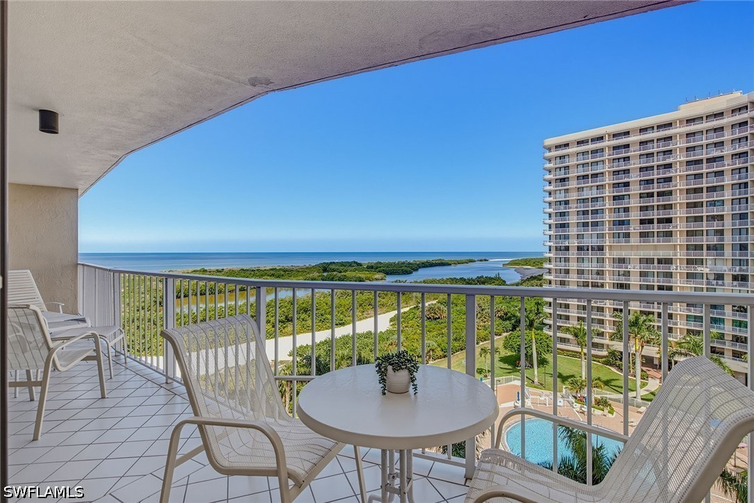 2 Bed Waterfront Home for Sale in Marco Island, photo 18