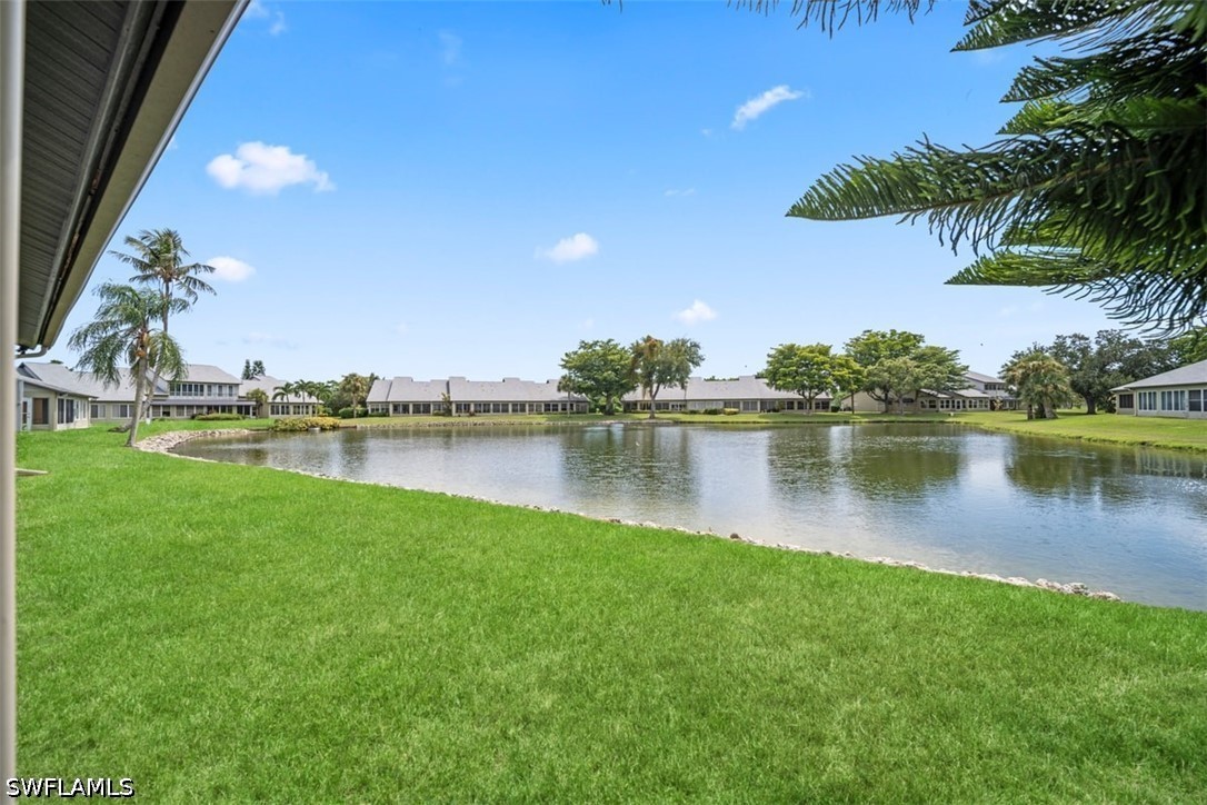 2 Bed Waterfront Home for Sale in Fort Myers, photo 18