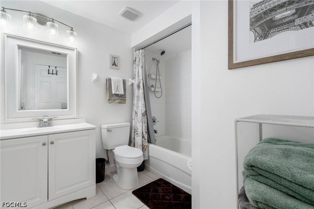 2 Bed Pool Home for Sale in Kelly Greens, photo 18