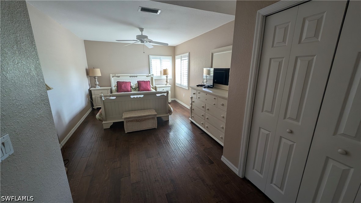 3 Bed Waterfront Home for Sale in Carlton Lakes, photo 18
