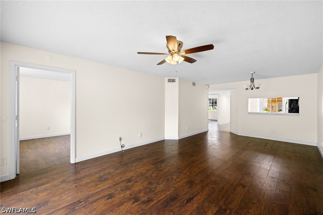 2 Bed Condominium for Sale in Naples, photo 18