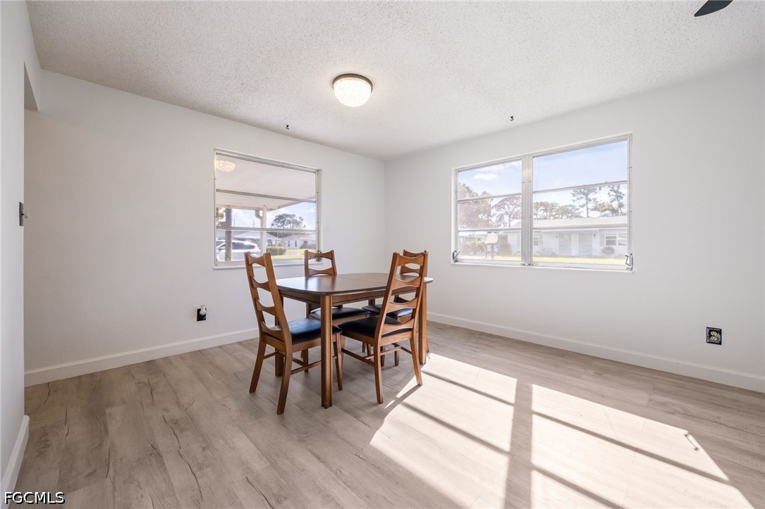 2 Bed Attached for Sale in Pinewood Condominium, photo 18