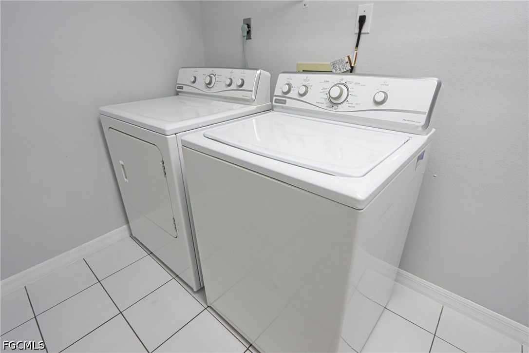 2 Bed Condominium for Sale in Cape Coral, photo 18