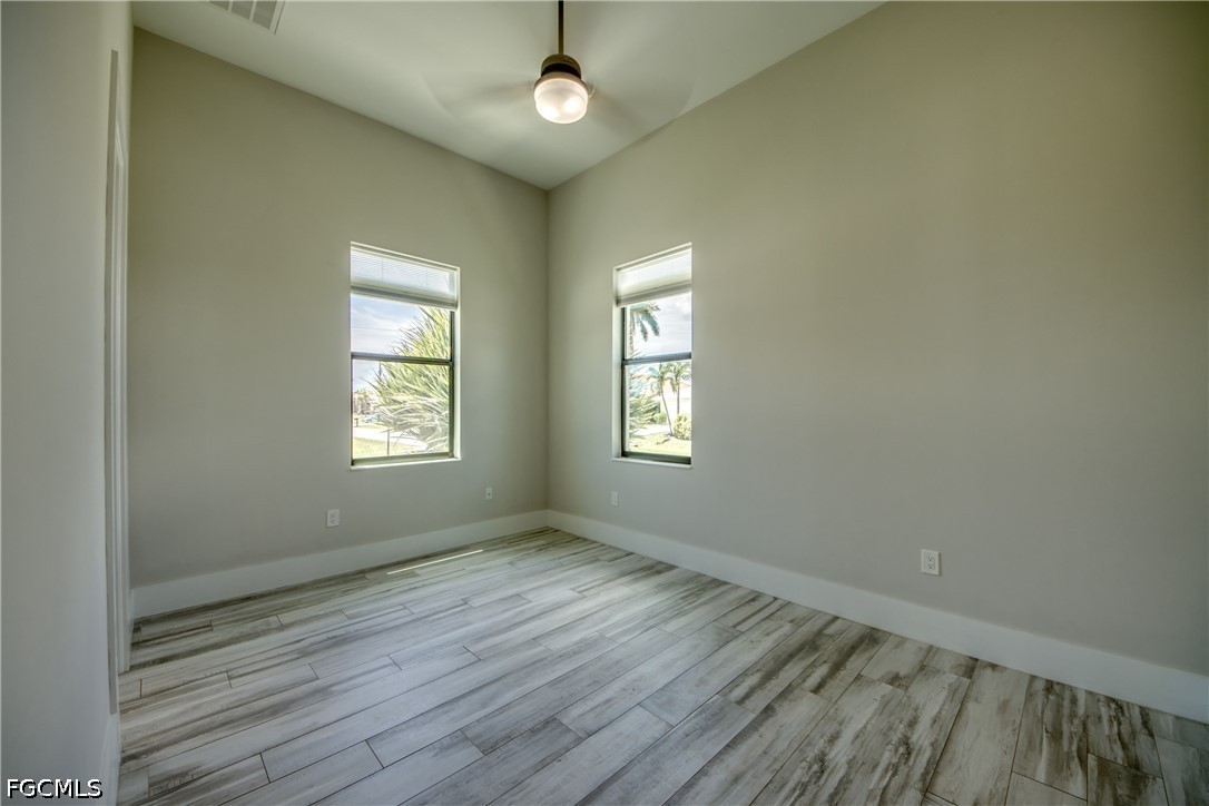 6 Bed Pool Home for Sale in Cape Coral, photo 18