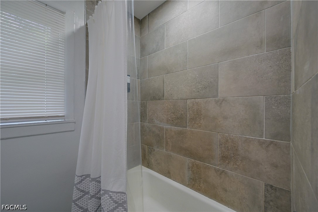 2 Bed SingleFamilyResidence for Sale in Heitmans, photo 18