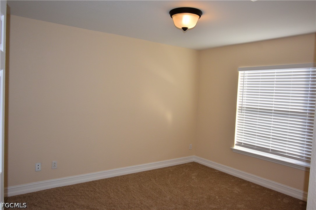 4 Bed SingleFamilyResidence for Sale in Cape Coral, photo 18