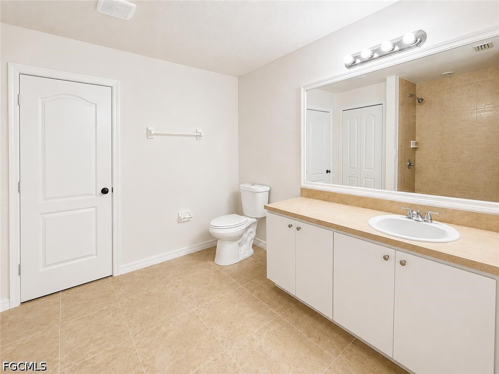 4 Bed SingleFamilyResidence for Sale in Lehigh Acres, photo 18
