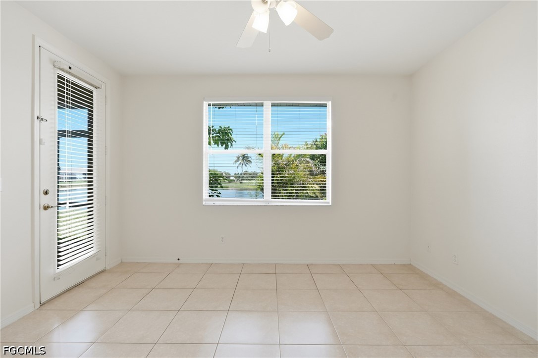 3 Bed Waterfront Home for Sale in Fort Myers, photo 18