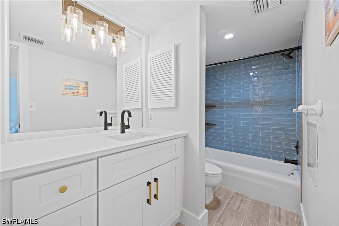 2 Bed Pool Home for Sale in Naples Continental, photo 18
