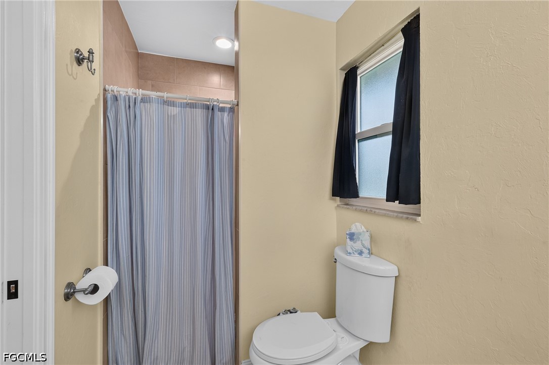 3 Bed Pool Home for Sale in Cape Coral, photo 18