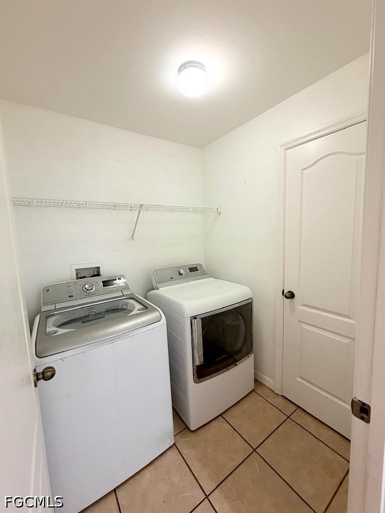 3 Bed SingleFamilyResidence for Sale in Cape Coral, photo 18