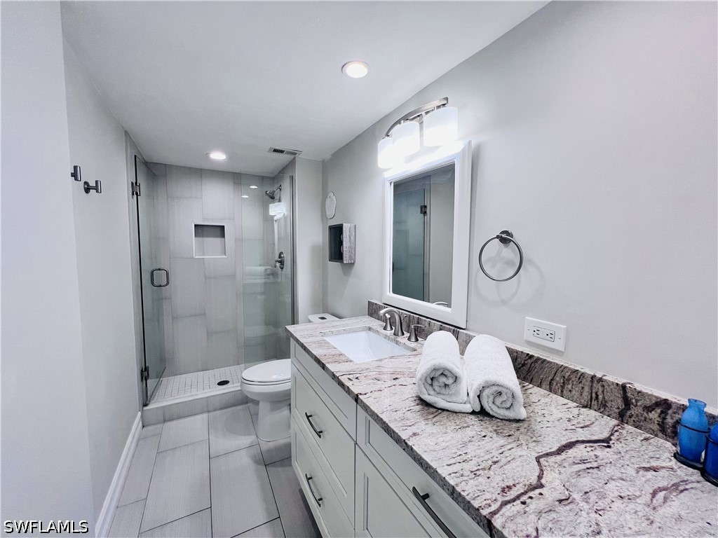2 Bed Waterfront Home for Sale in Naples, photo 18