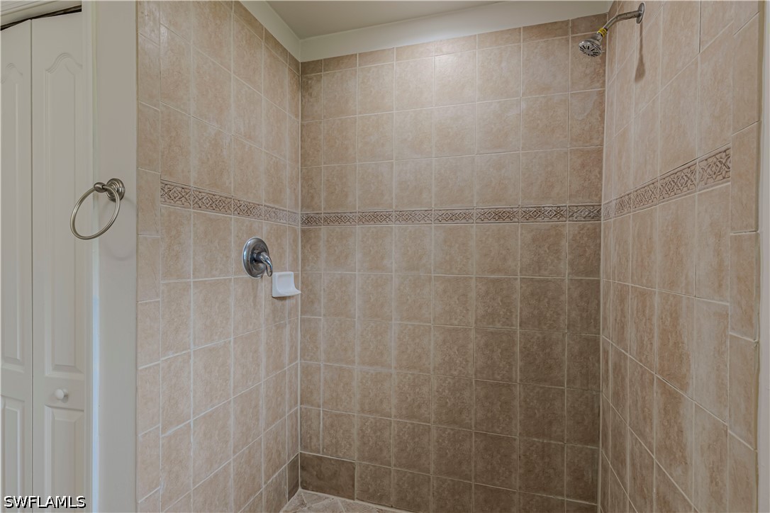 3 Bed SingleFamilyResidence for Sale in Greenbriar, photo 18
