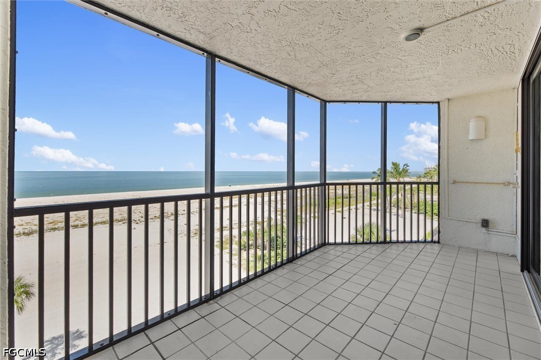 2 Bed Waterfront Home for Sale in Shamron Beach Condo, photo 18