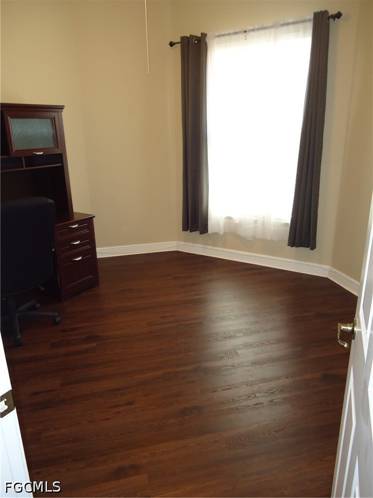 3 Bed Waterfront Home for Sale in Fort Myers, photo 18