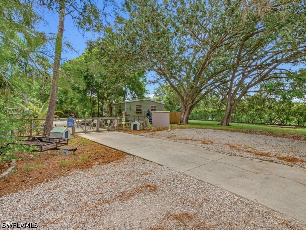 3 Bed SingleFamilyResidence for Sale in Naples, photo 18