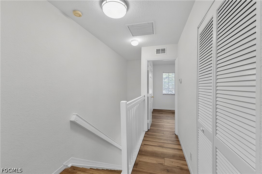 2 Bed Waterfront Home for Sale in Fort Myers, photo 18