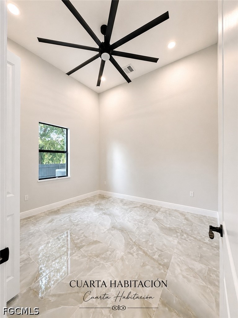 4 Bed SingleFamilyResidence for Sale in Lehigh Acres, photo 18