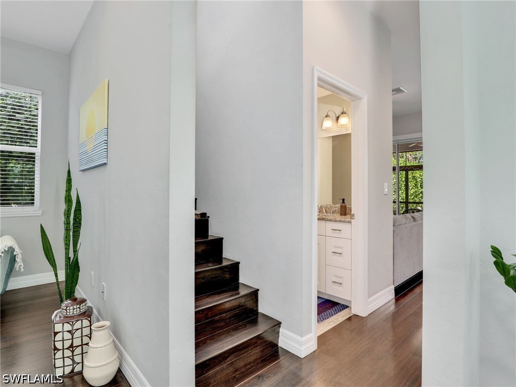 3 Bed SingleFamilyResidence for Sale in Naples, photo 18