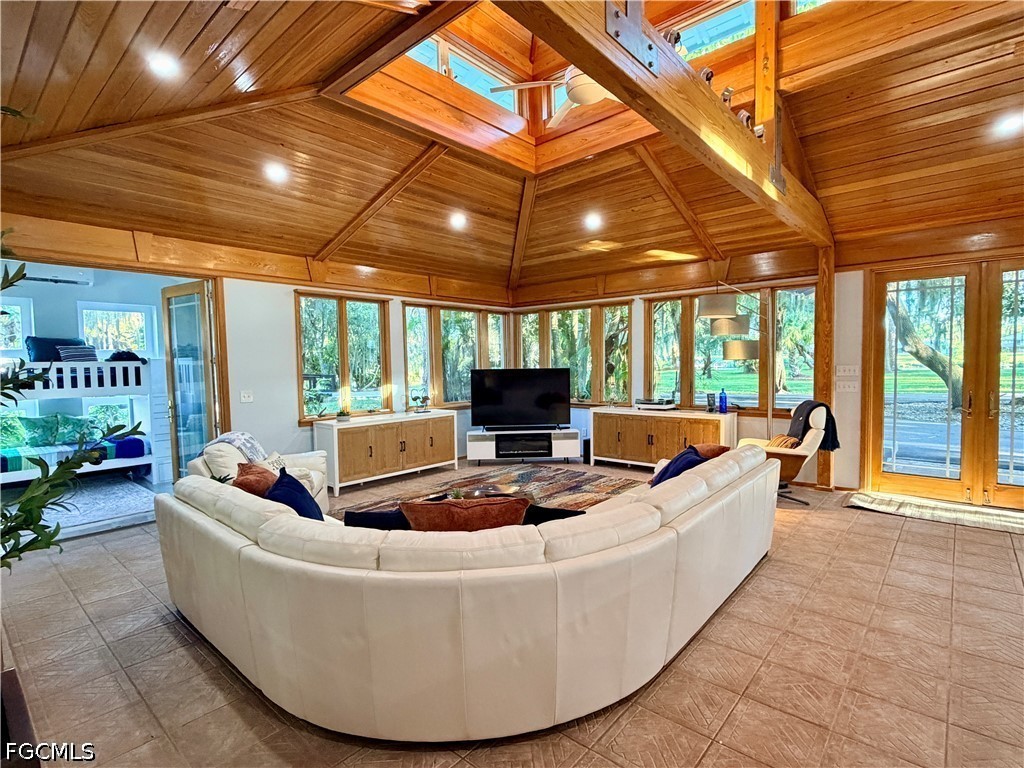3 Bed Waterfront Home for Sale in Labelle, photo 18