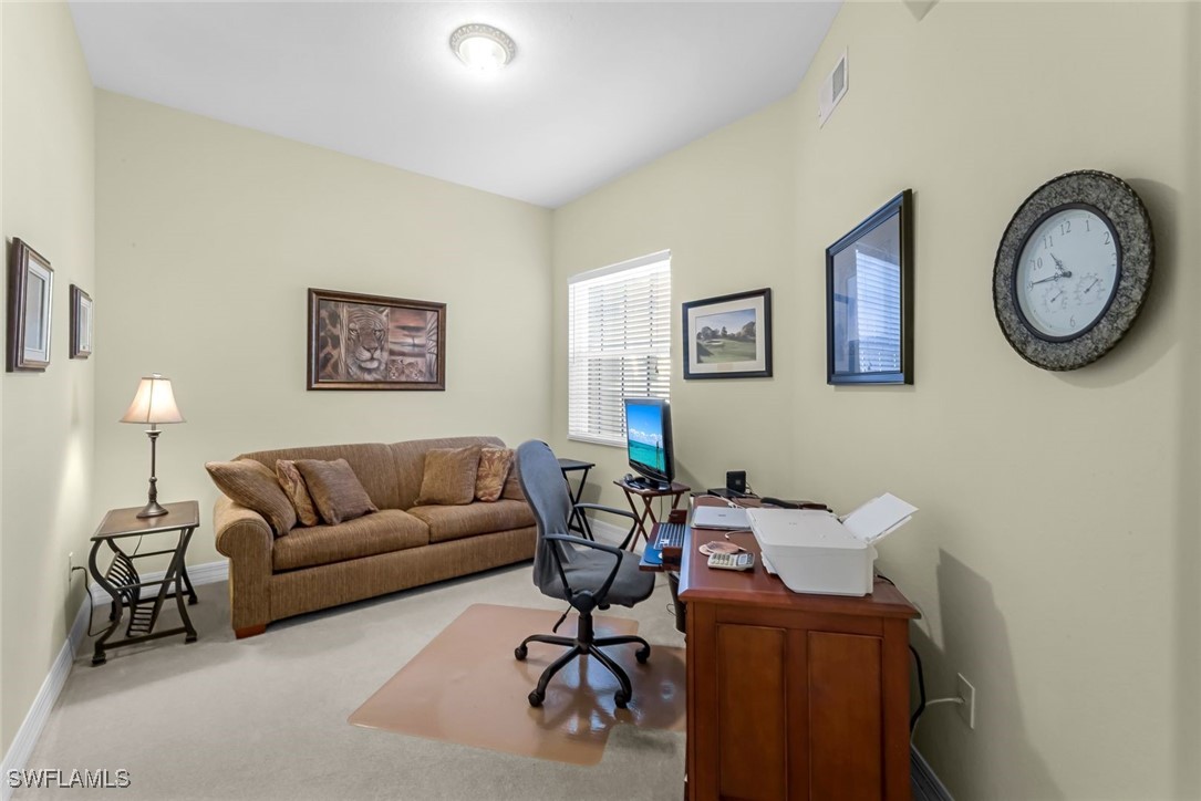 3 Bed Waterfront Home for Sale in Fort Myers, photo 19