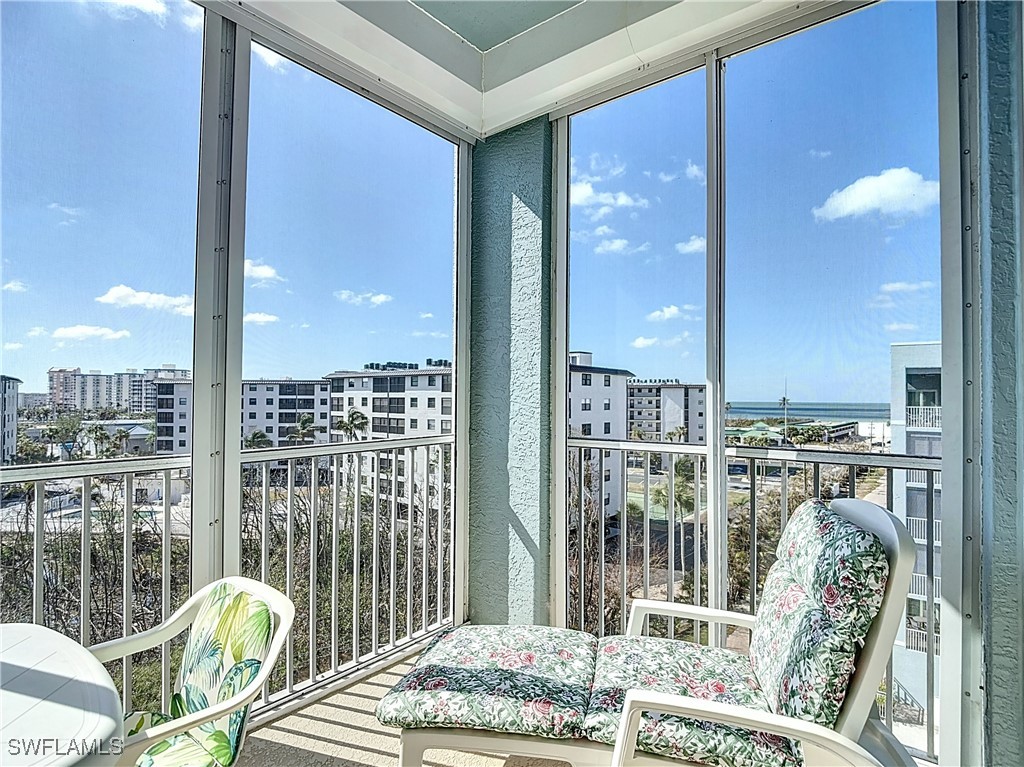 2 Bed Condominium for Sale in Fort Myers Beach, photo 19