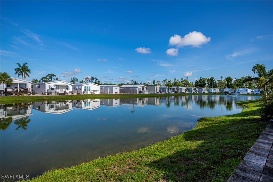 1 Bed Waterfront Home for Sale in North Fort Myers, photo 19