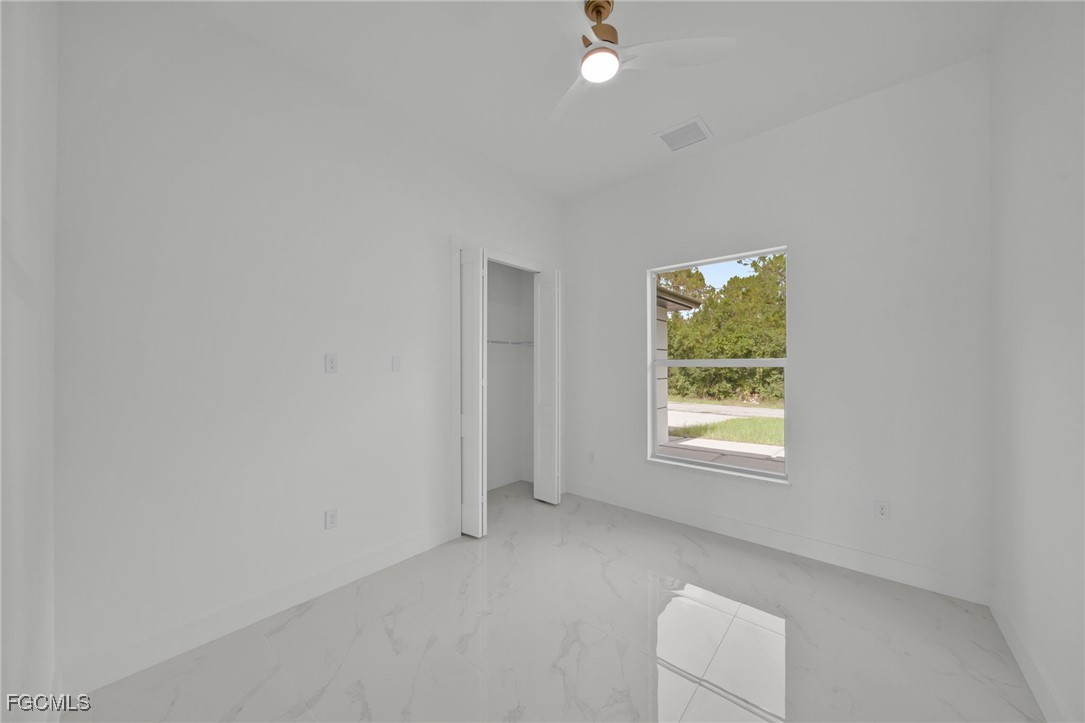 4 Bed SingleFamilyResidence for Sale in Lehigh Acres, photo 19