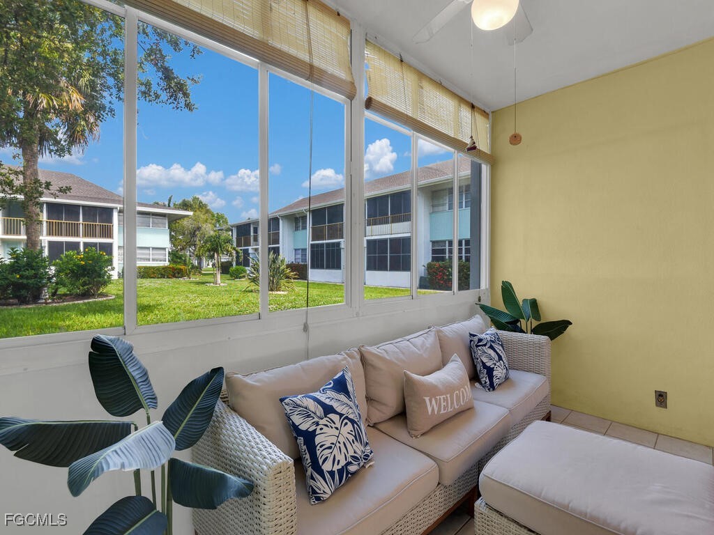 2 Bed Condominium for Sale in Cape Coral, photo 19