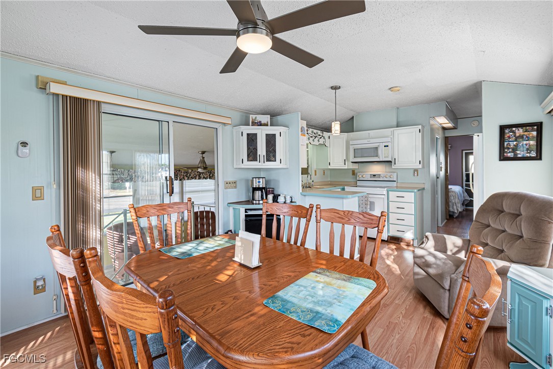 1 Bed ManufacturedHome for Sale in Estero, photo 19