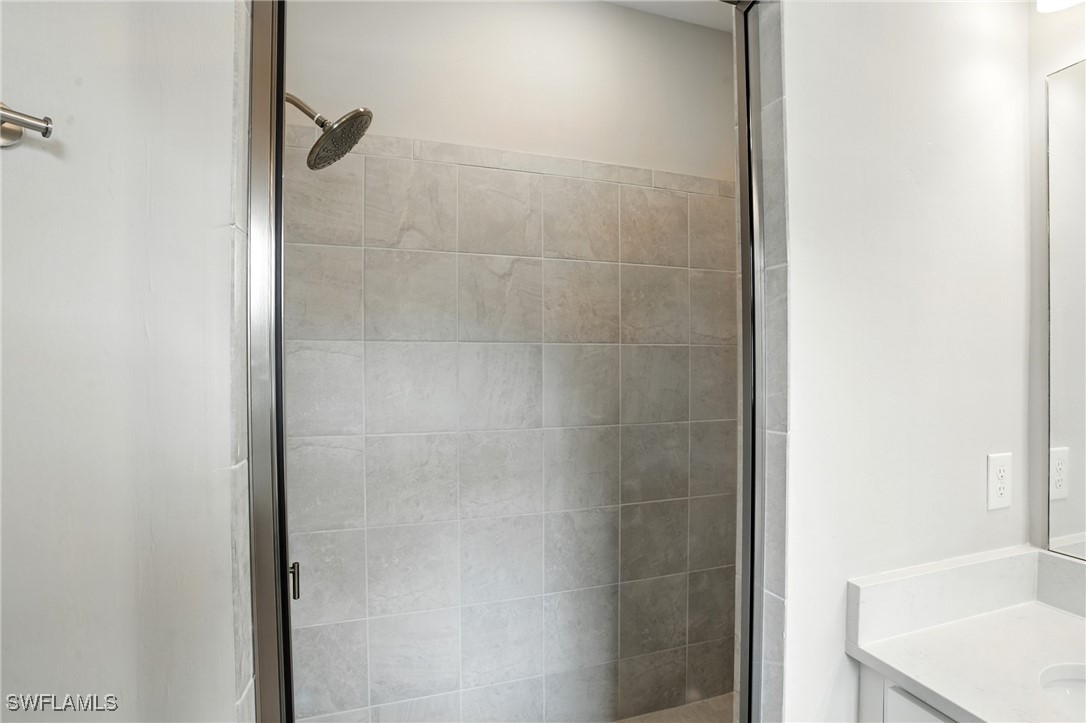 2 Bed Condominium for Sale in Fort Myers, photo 19