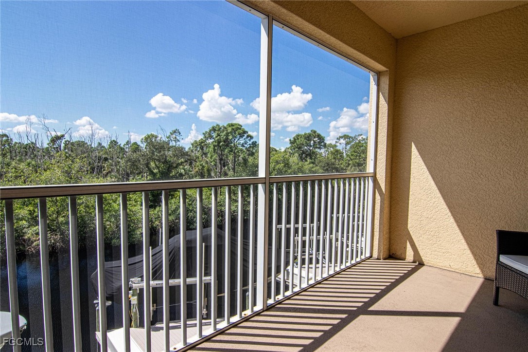 2 Bed Waterfront Home for Sale in Cape Coral, photo 19