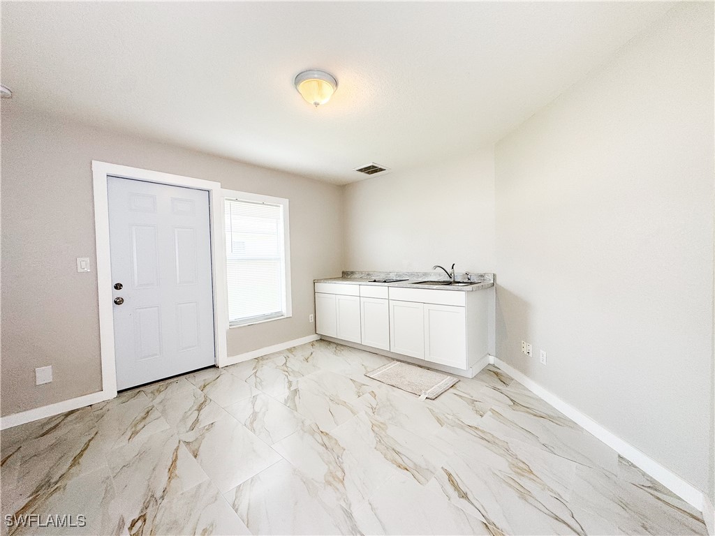 3 Bed SingleFamilyResidence for Sale in Cape Coral, photo 19