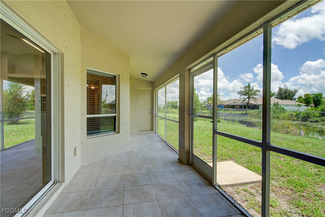 3 Bed Waterfront Home for Sale in Cape Coral, photo 19