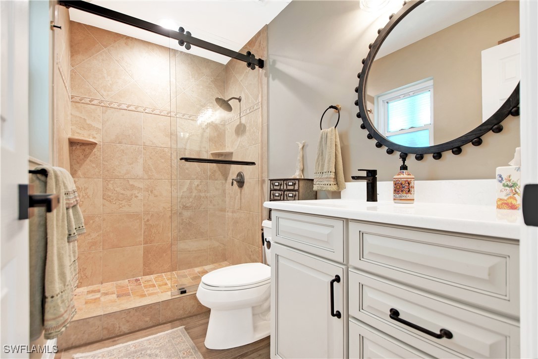 2 Bed Pool Home for Sale in Isles Of Capri, photo 19
