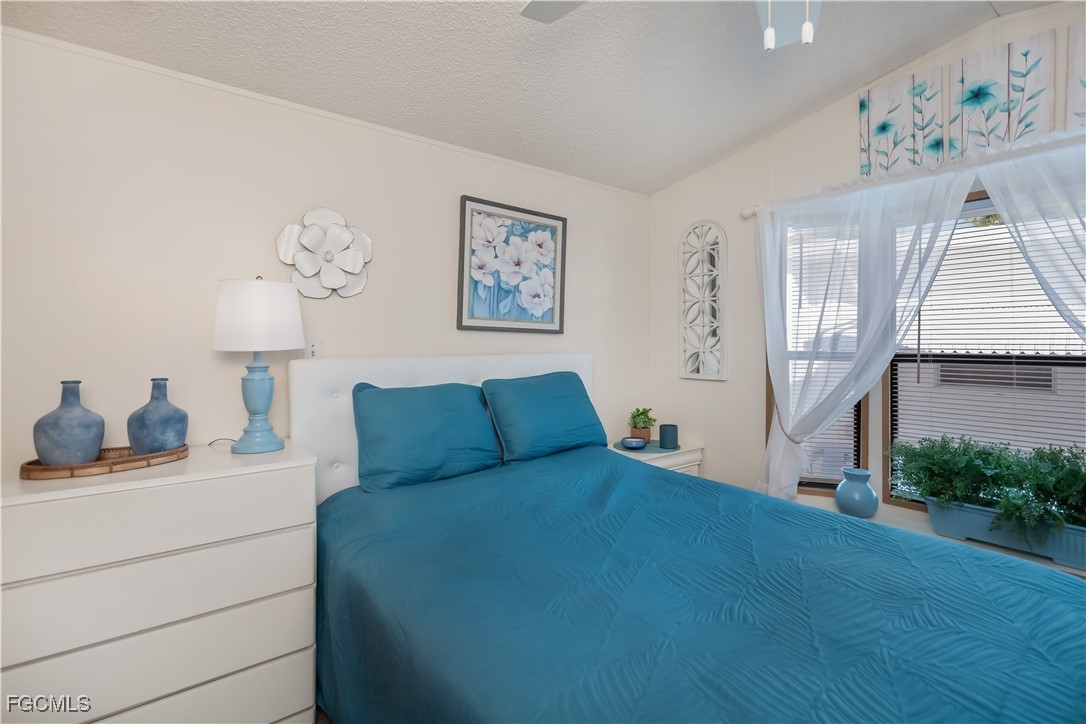 1 Bed ManufacturedHome for Sale in North Fort Myers, photo 19