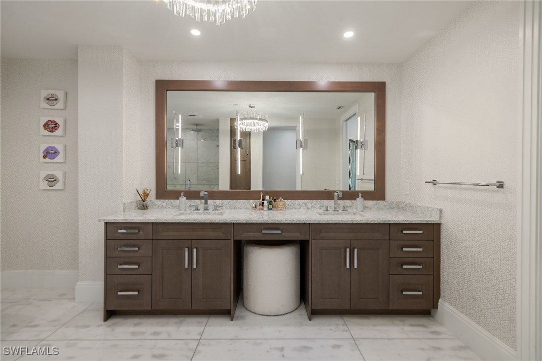 3 Bed Condominium for Sale in Naples, photo 19