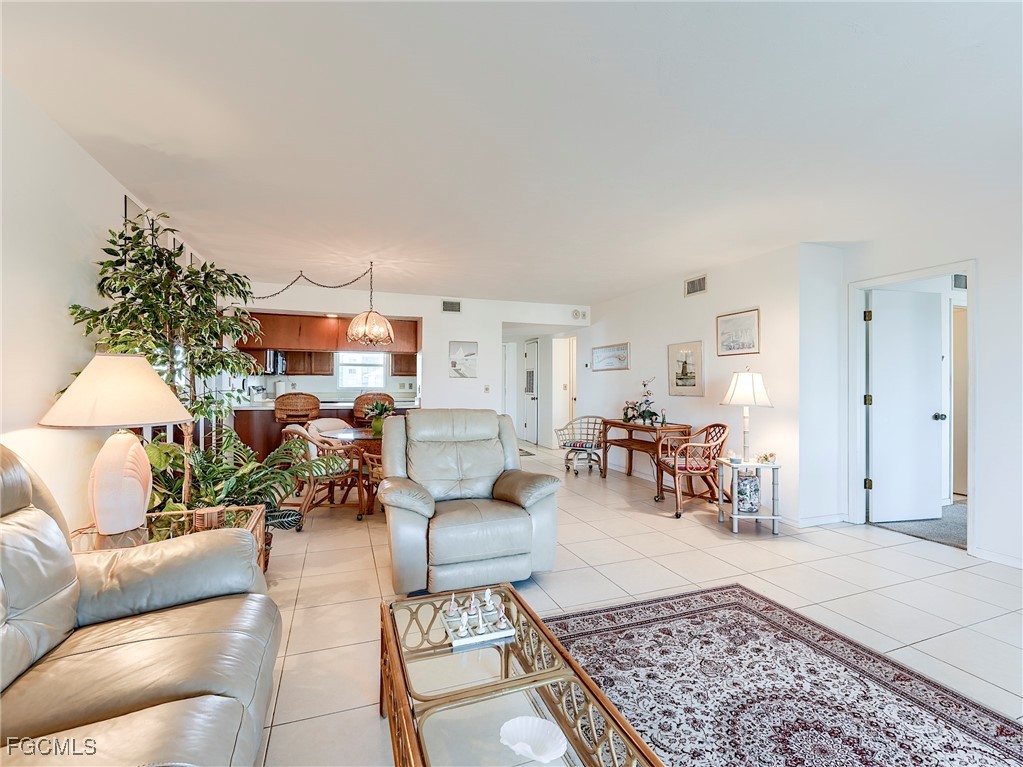 2 Bed Waterfront Home for Sale in Fort Myers Beach, photo 19