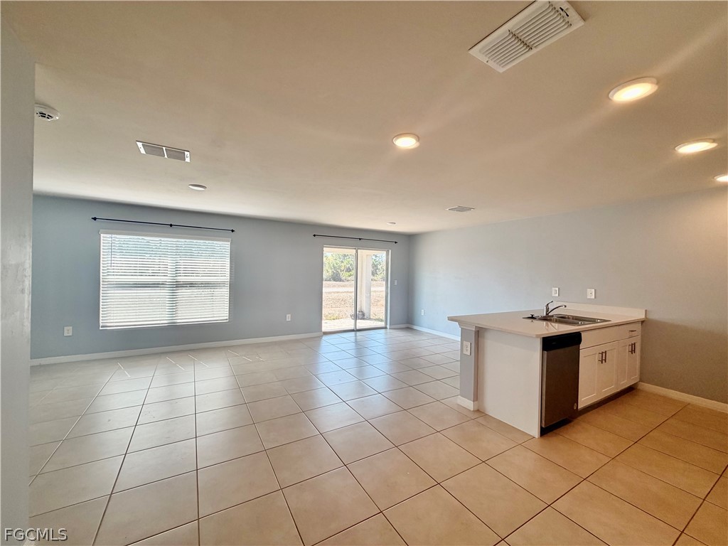 4 Bed SingleFamilyResidence for Sale in Labelle, photo 19