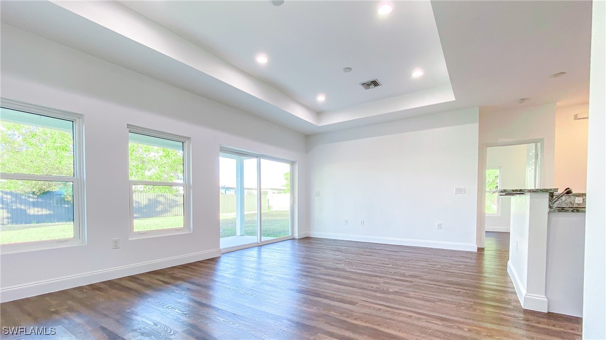 3 Bed SingleFamilyResidence for Sale in Cape Coral, photo 19