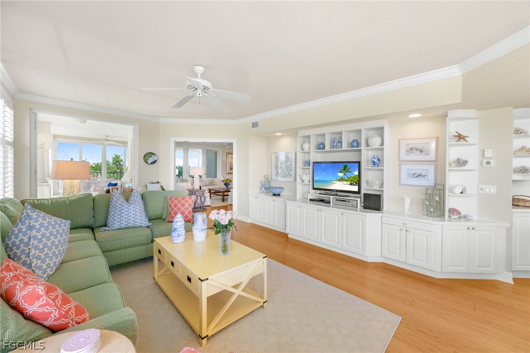 3 Bed Pool Home for Sale in Sanibel, photo 19